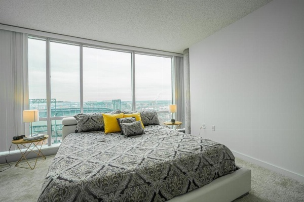Heaven On Baltimore Downtown Fully Furnished Apartments image 10