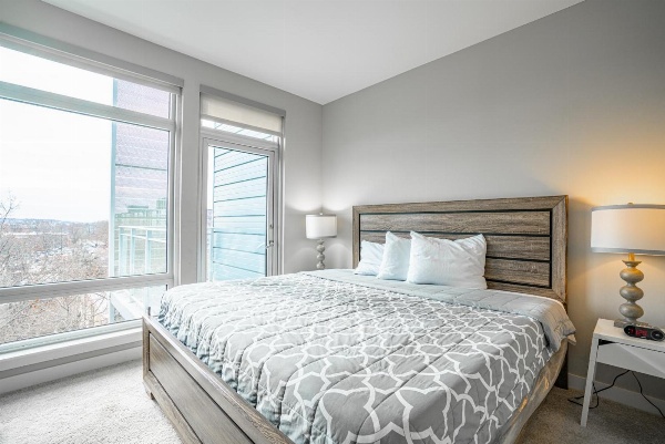 Heaven On Baltimore Downtown Fully Furnished Apartments image 2